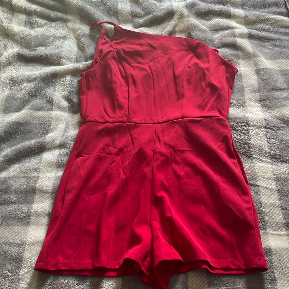 NWT One-Shoulder Red Romper